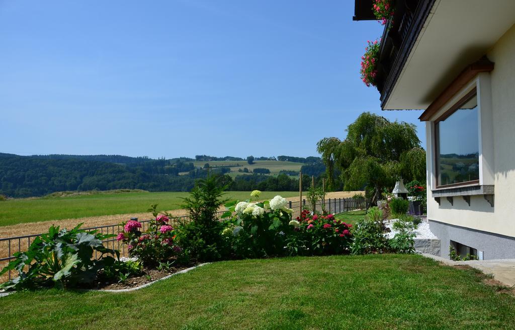 Hotel Haus Gruber Attersee Esterno foto