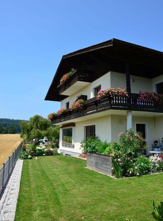 Hotel Haus Gruber Attersee Esterno foto